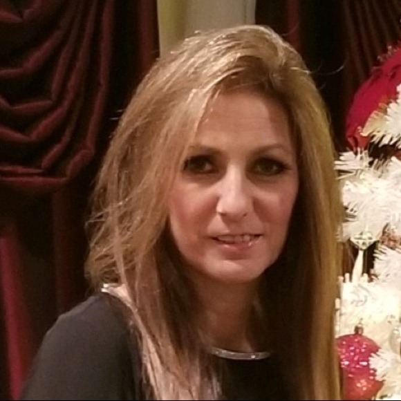 Meet your Posher, in Women's Fashion! - Picture 2 of 4